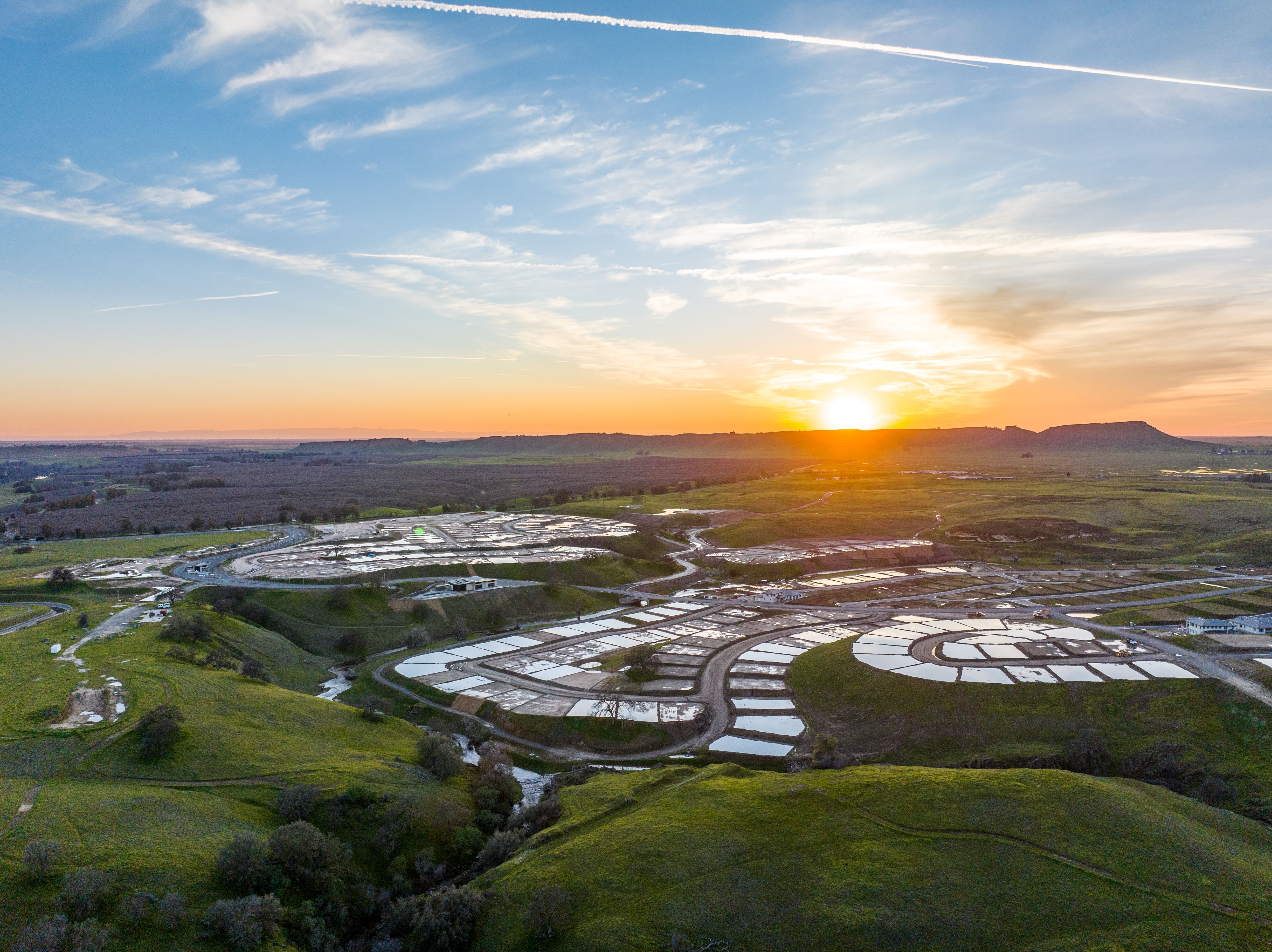 EVENT: Model Home Tours & Latest Design Trends at De Young Summit