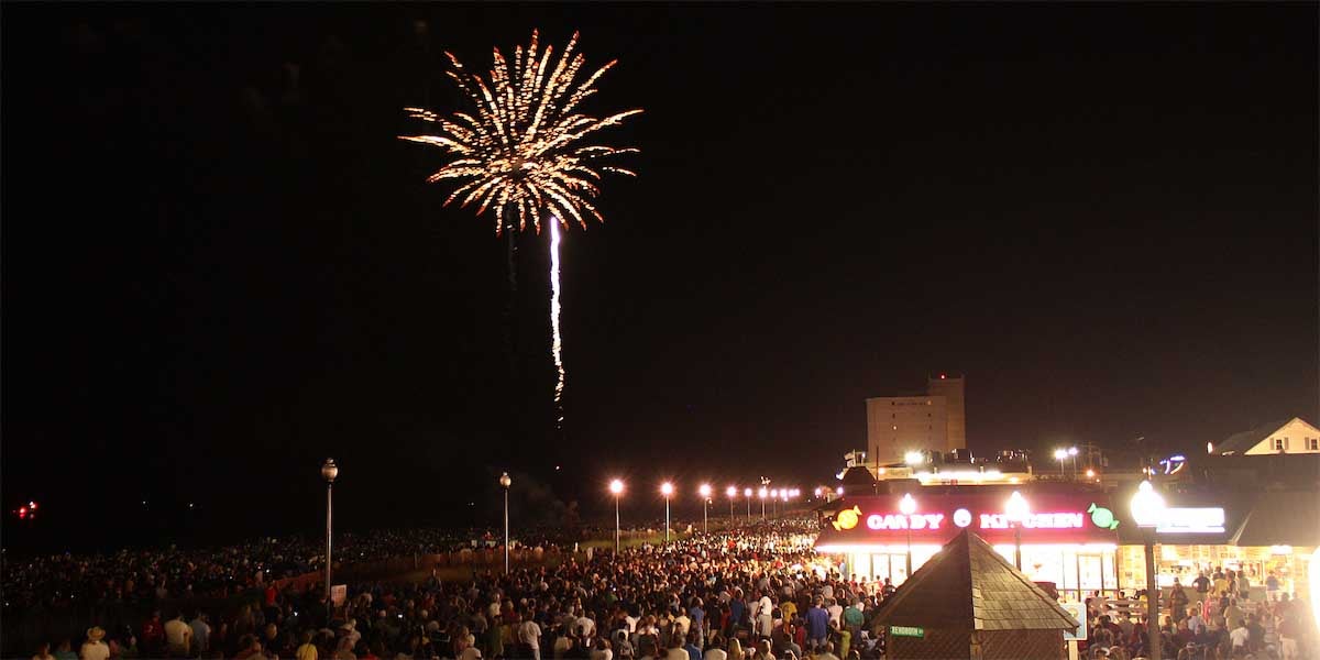 Best Places to Watch The Fourth of July Fireworks in Southern Delaware