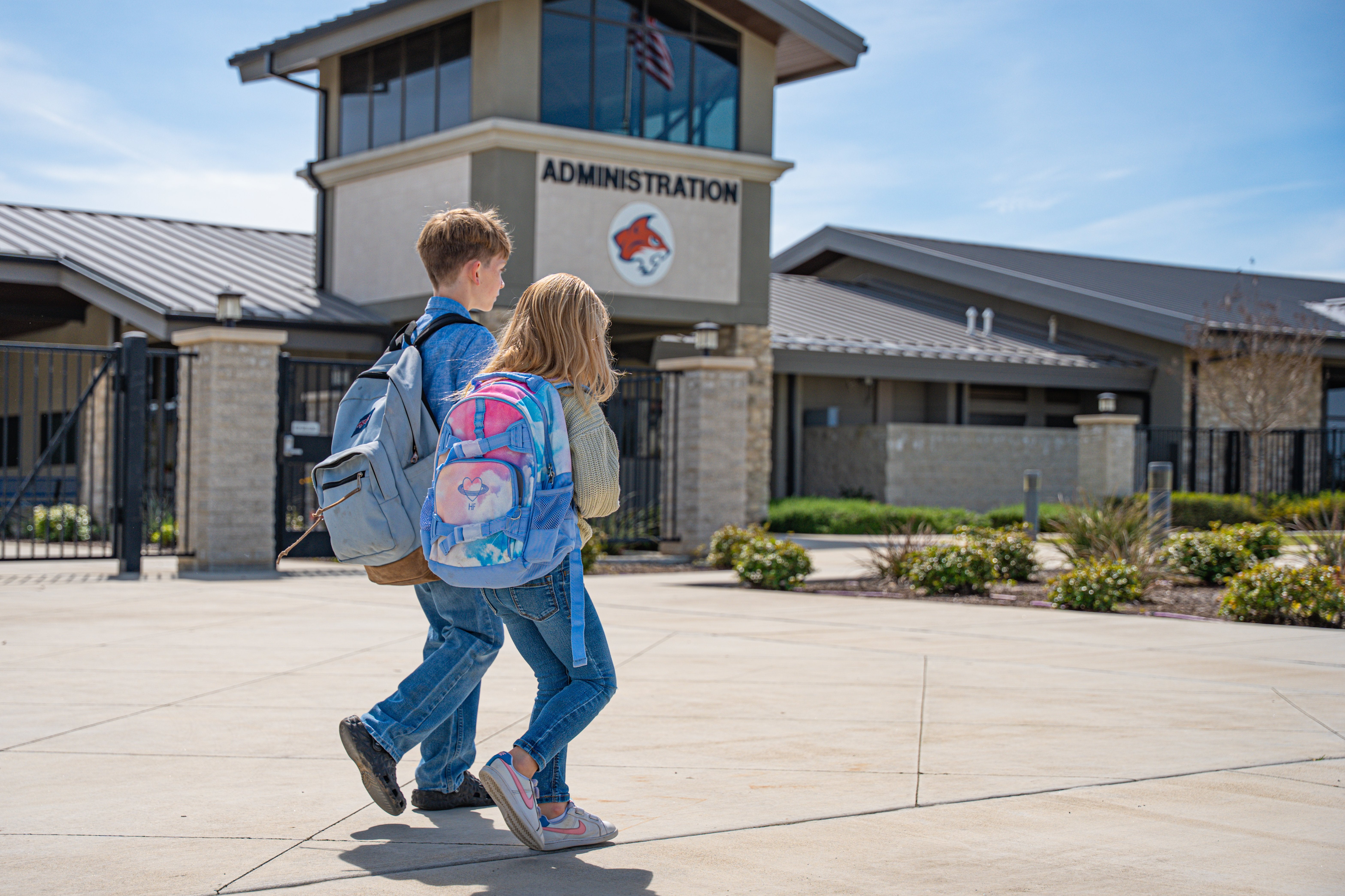 Kids Walk to Hillside Elementary School in Tesoro Viejo 