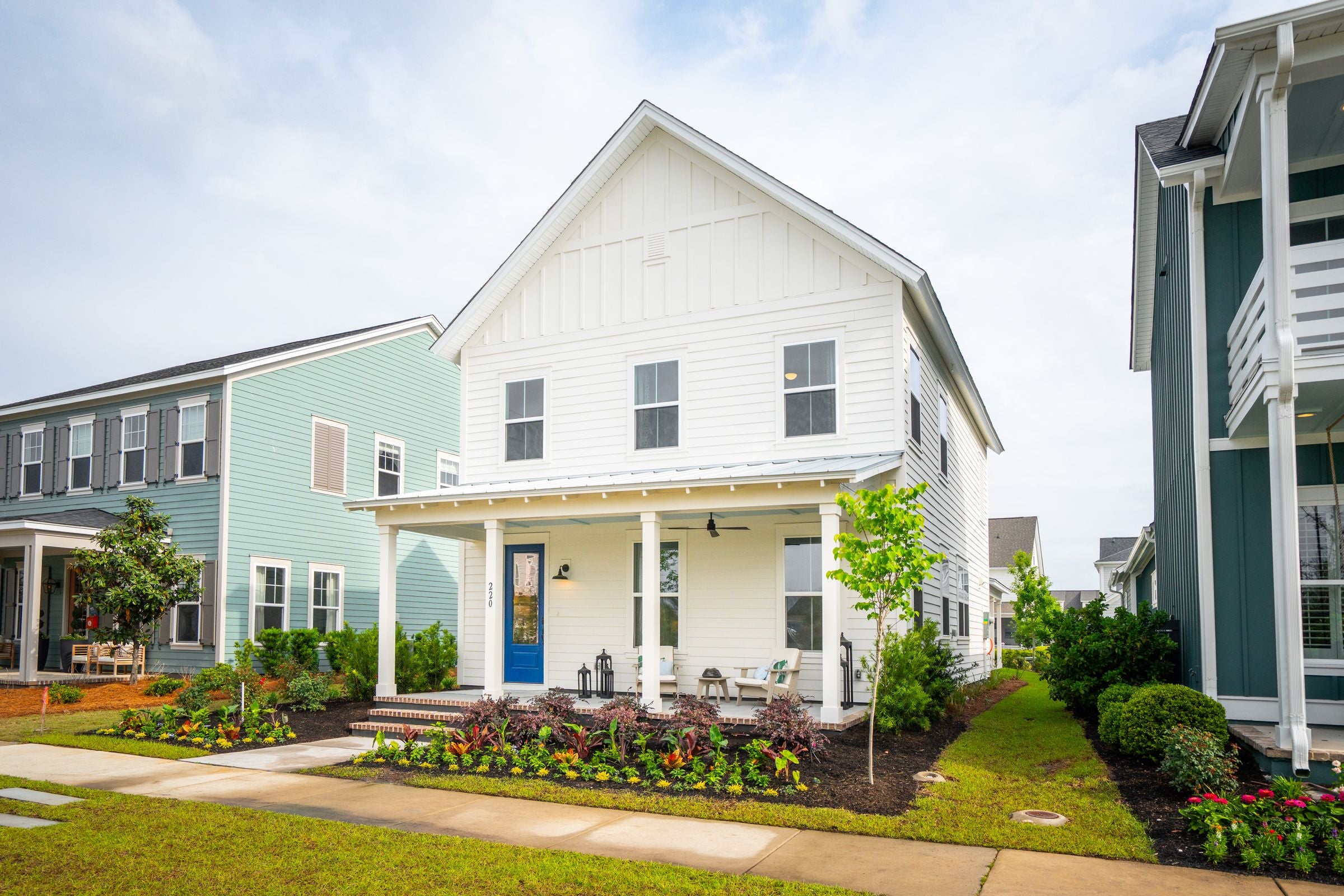 709 Rumbling Leaf Ln - featured elevation in Summerville South Carolina