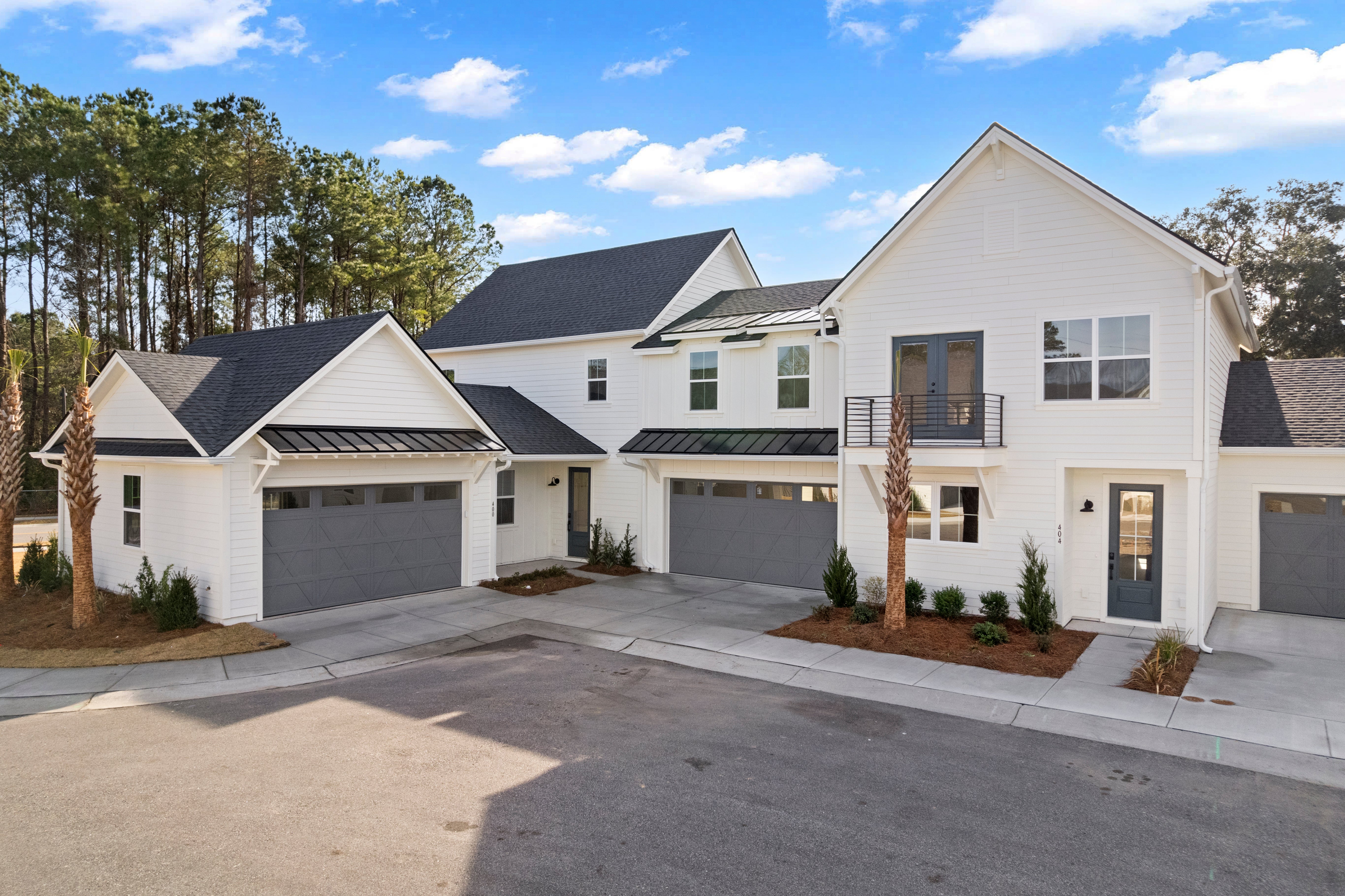 404 Oak Hammock Ct - featured elevation in Johns Island South Carolina