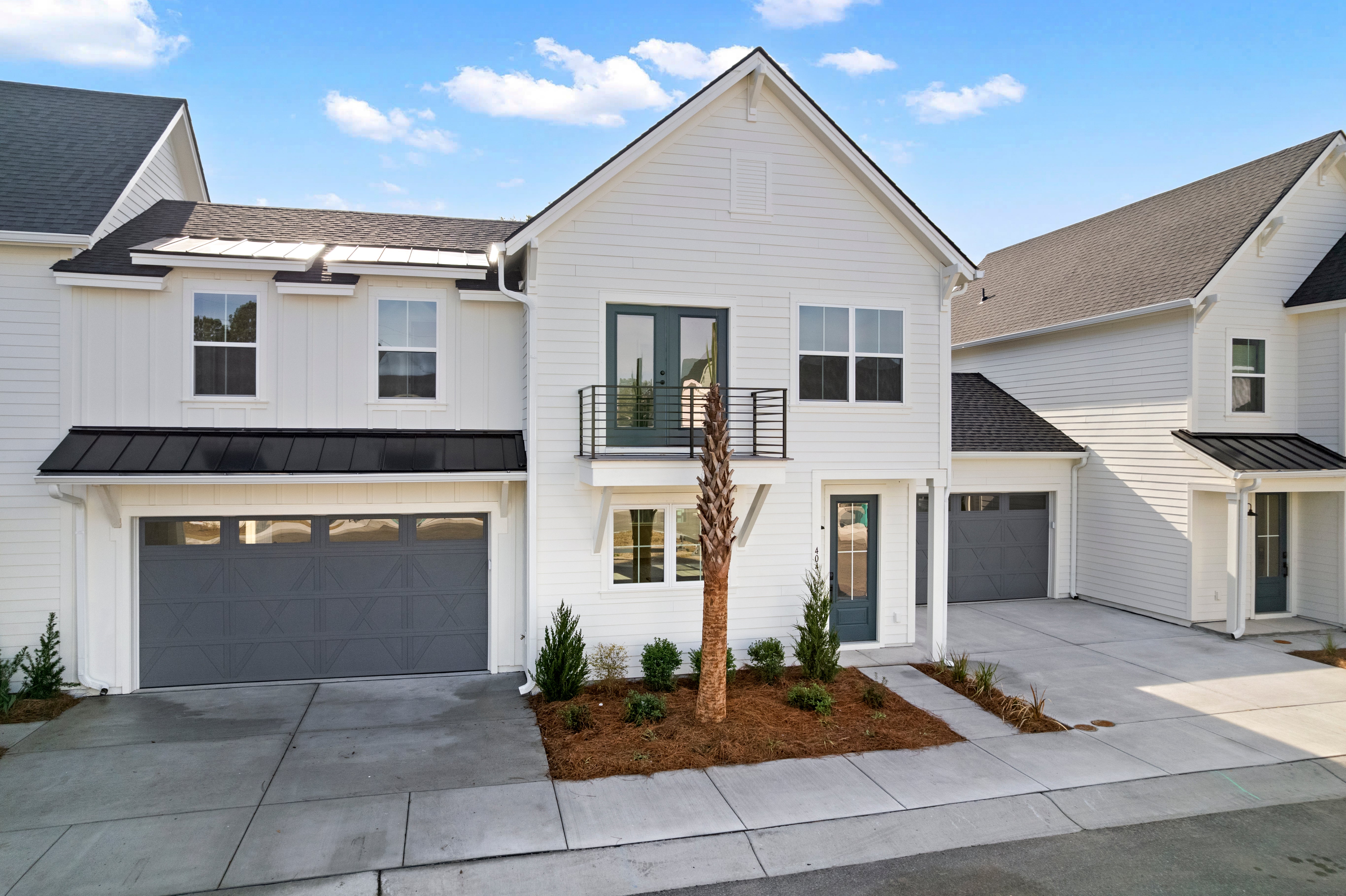 404 Oak Hammock Ct - featured elevation in Johns Island South Carolina