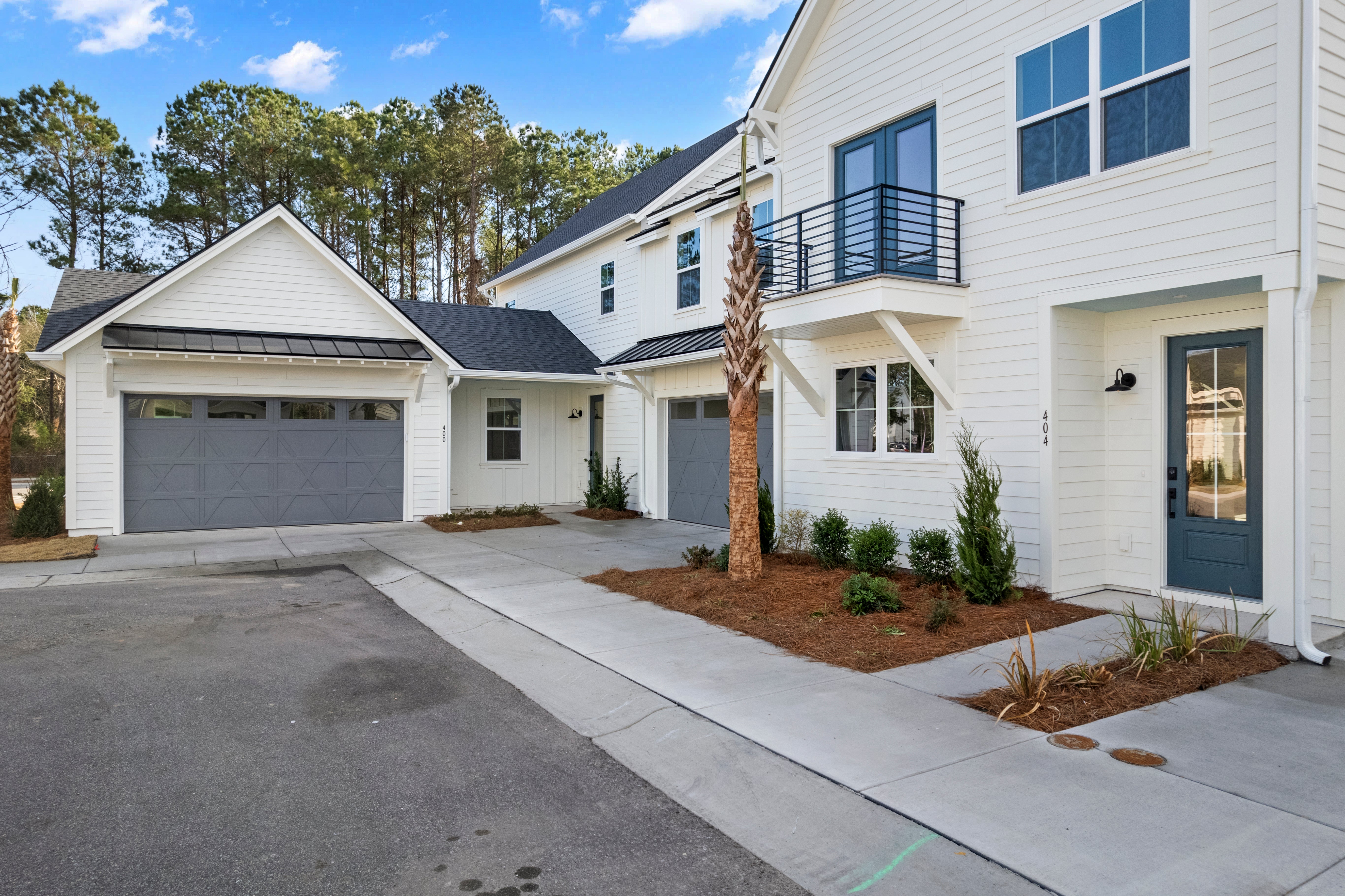 404 Oak Hammock Ct - featured elevation in Johns Island South Carolina