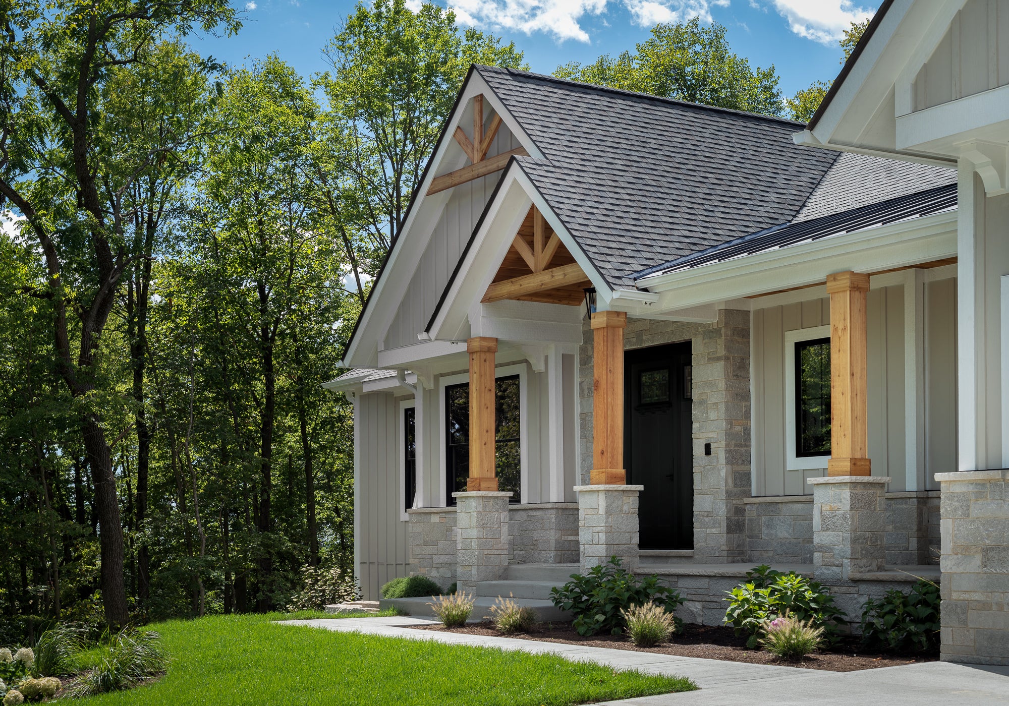 Why Build with a Homebuilder vs. Doing it Yourself?