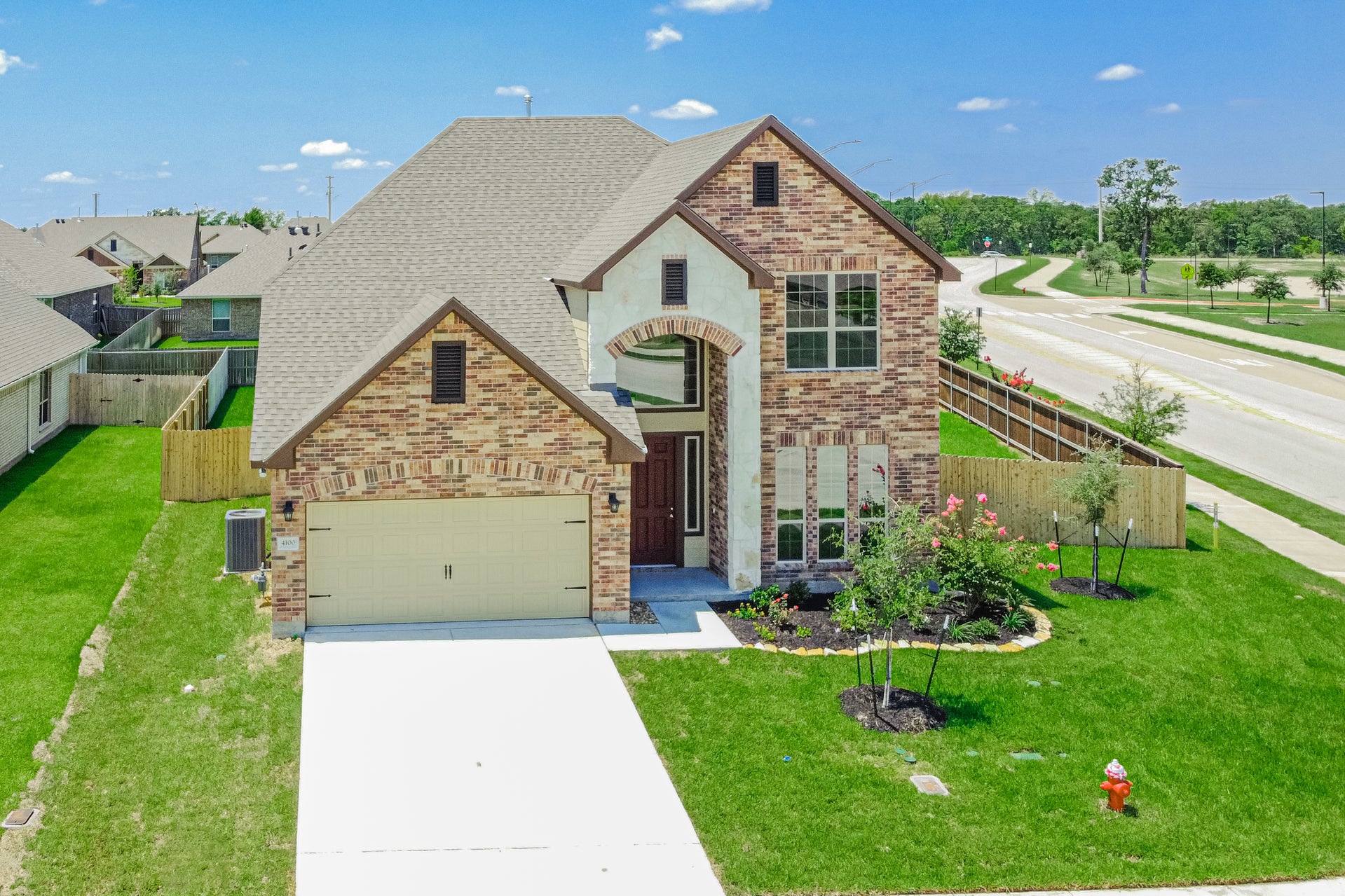4100 Gregg Court in College Station, TX