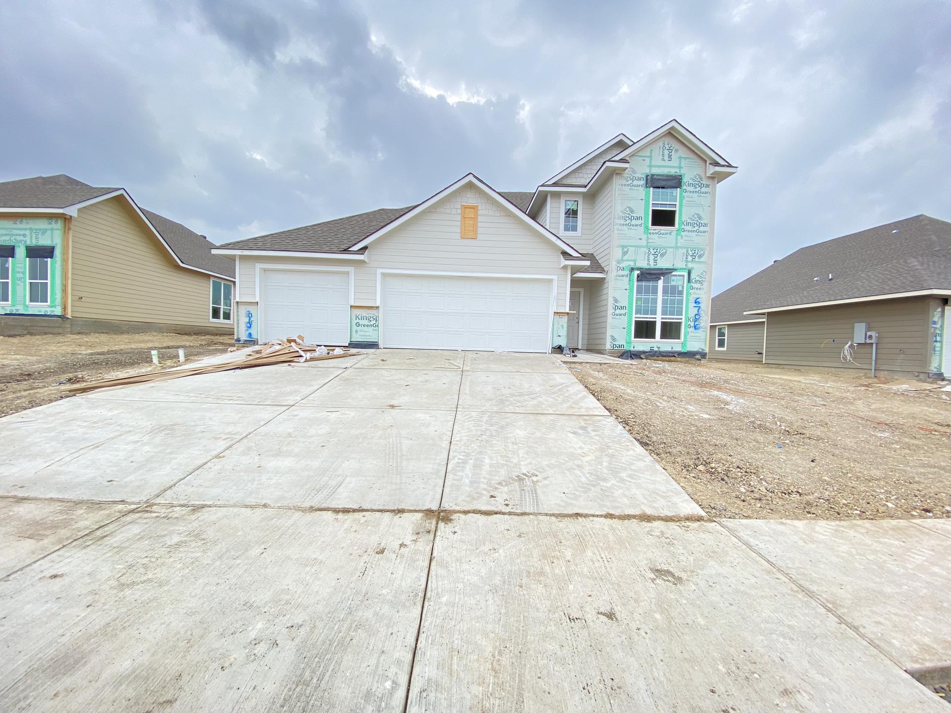 6706 McGregor Loop in Killeen, TX